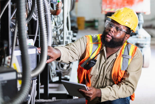 Best Affordable Emergency Electrician  in Raven, VA